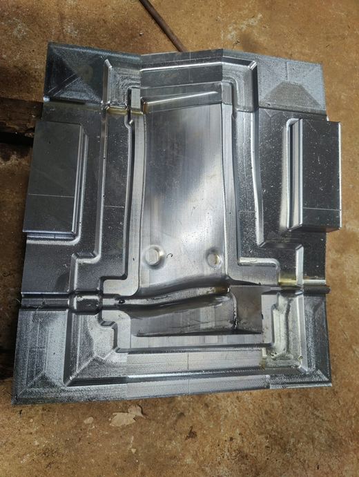 On the shop floor photo 8